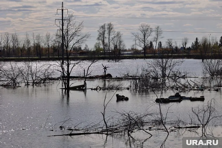 В трех курганских округах ввели режим повышенной готовности