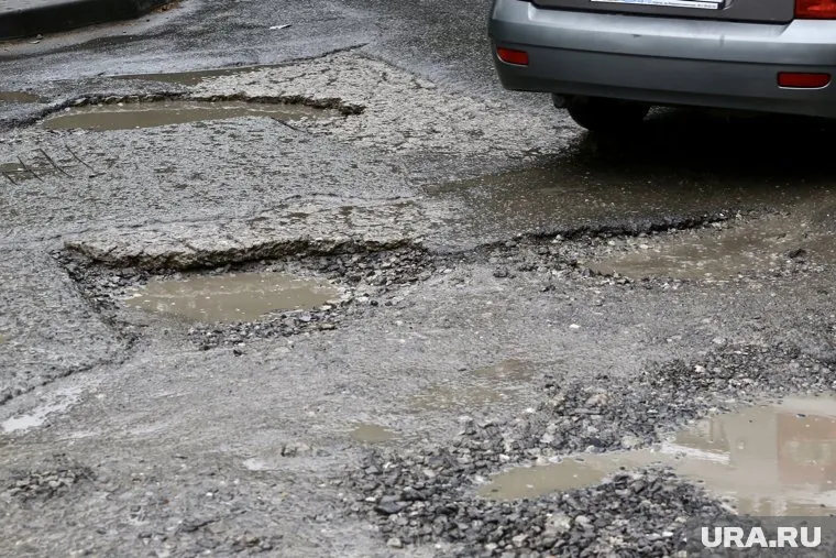 Челябинских чиновников и предпринимателей подозревают в растрате и хищениях