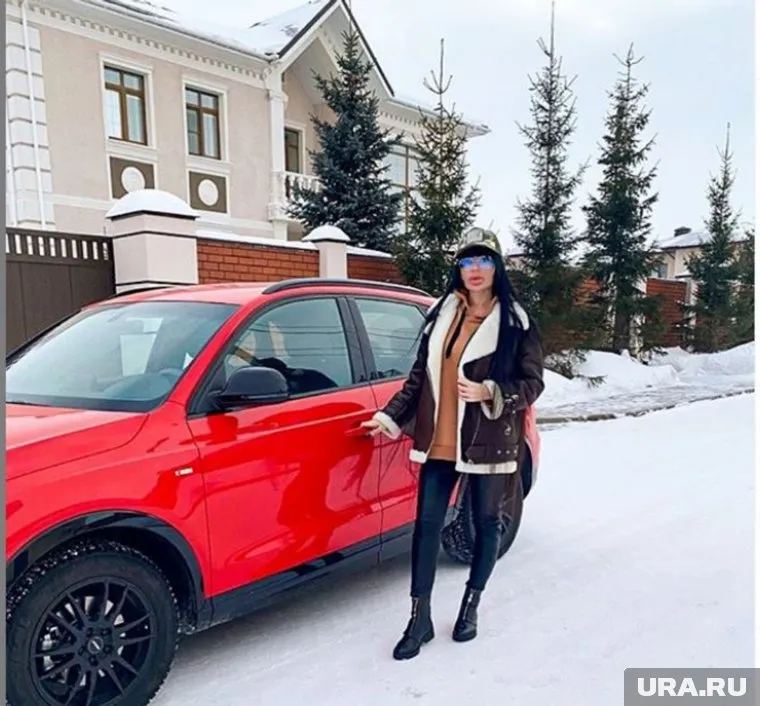 Алекса Девил (Александра Домбаева) выросла в поселке под Магнитогорском