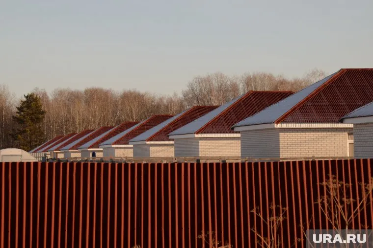 Ранее власти пояснили, что изымать дома у жителей Перевалово не будут