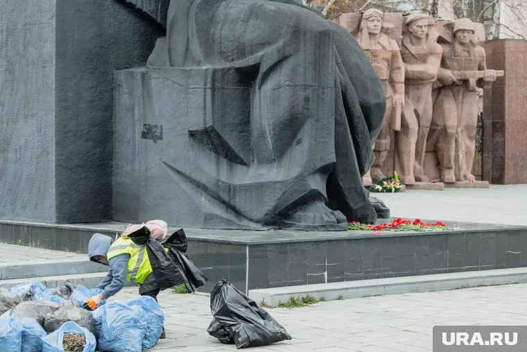 На текущий момент осуществляется поиск вандалов, осквернивших монумент (архивное фото)