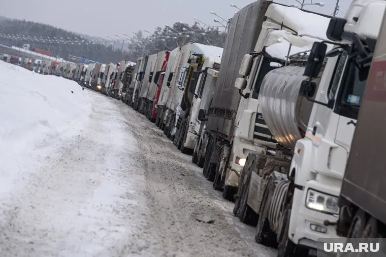 На украино-польской границе заблокированы тысячи фур