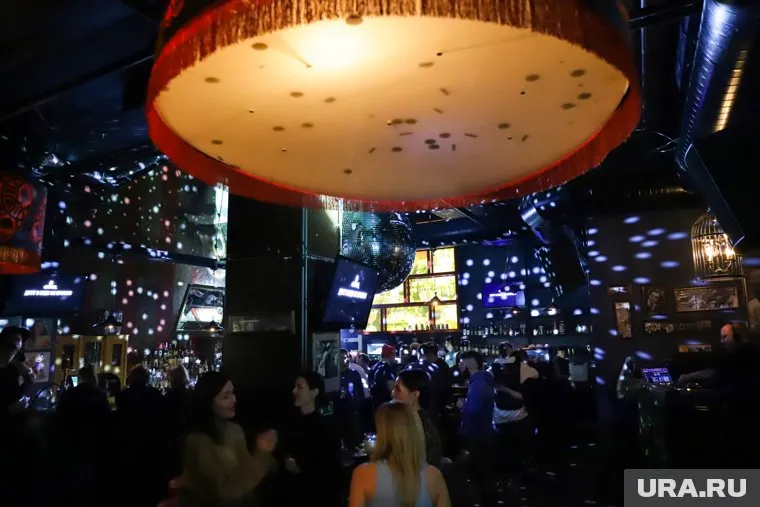 На празднование своего дня рождения Дмитрий Савельев пригласил Николая Баскова и Валерия Меладзе