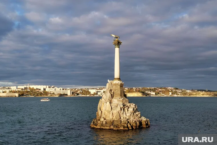 Жителей Крыма призвали не верить вбросам о прилетах