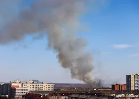 В Тюмени после громкого хлопка загорелся строящийся ЖК