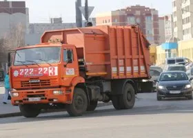 В центр Екатеринбурга выехали спецмашины на уборку города