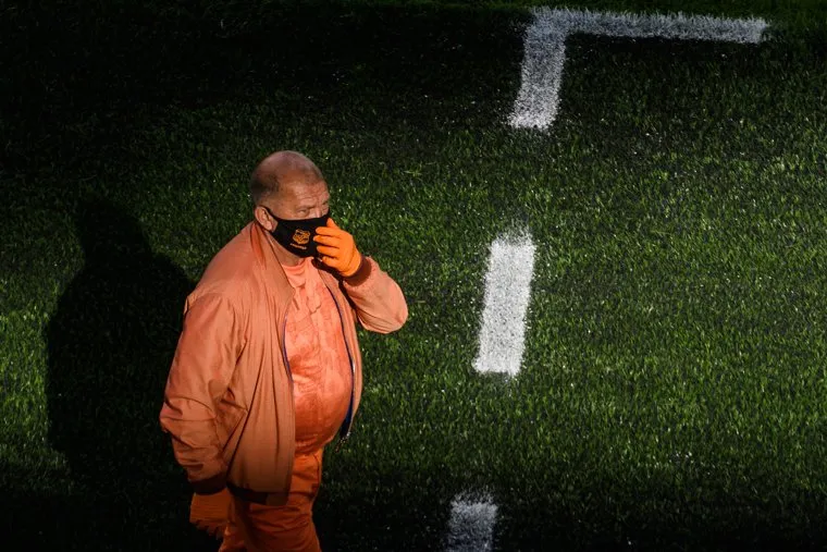 Матч ФК Урал - ФК Рубин. Екатеринбург 