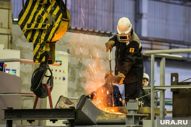 Рабочим обещают заработную плату от 50 тысяч рублей