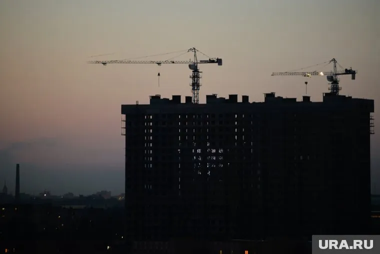 Жителя Ноябрьска в два часа ночи разбудили строители