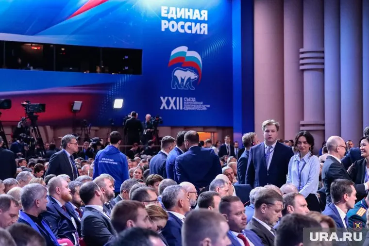 «Прямая линия» с Владимиром Путиным стала продолжением недавнего съезда «Единой России», уточнил Владимир Якушев