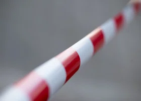 На остановке в Екатеринбурге обнаружили труп