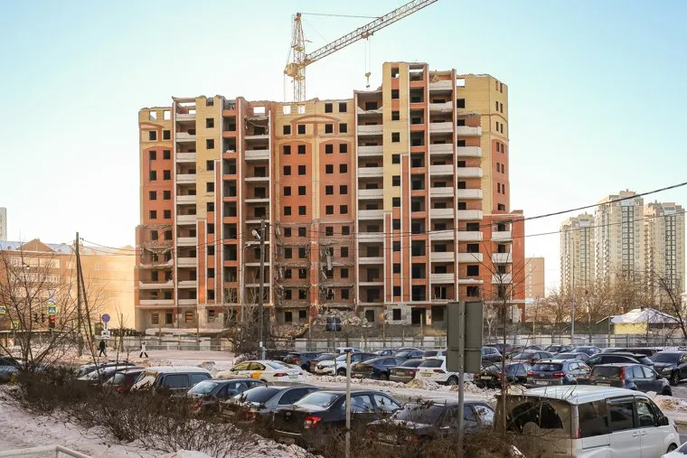 Снос долгостроя. Тюмень