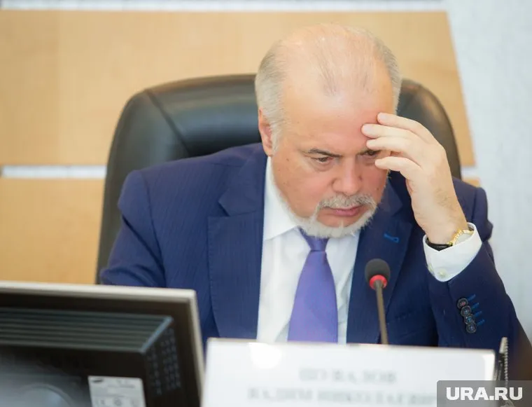 Мэрия Вадима Шувалова решила воздействовать на народных избранников через партию