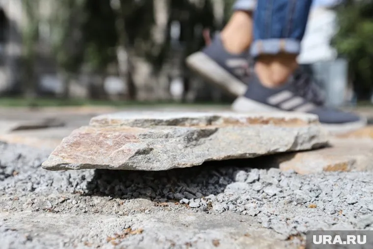 Возле ЦПКиО начали делать новые дорожки