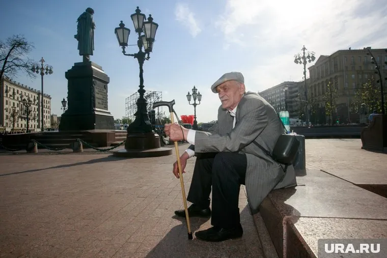 Выплаты пенсионерам за октябрь, по сравнению с прошлым годом, незначительно выросли