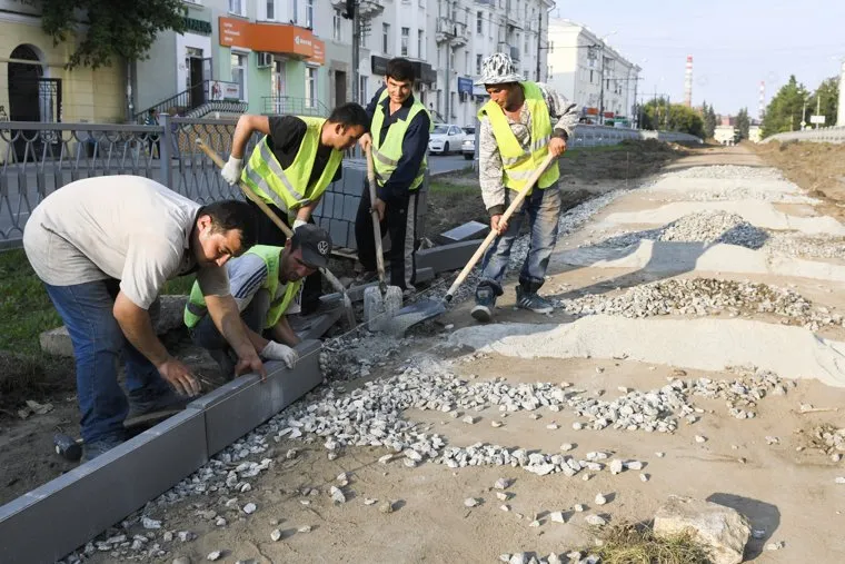 Парки и скверы Екатеринбурга, сквер на улице Грибоедова