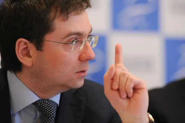 Круглый стол по переселению из аварийного жилья. Москва