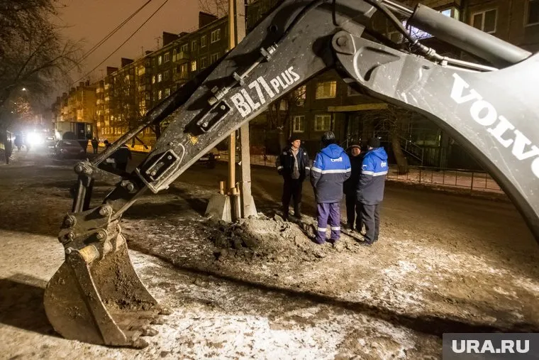 Аварийные бригады работали всю ночь (архивное фото)