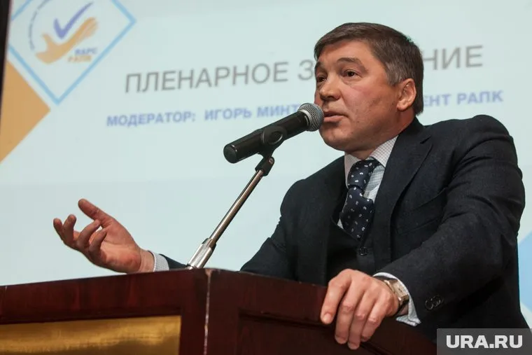 Рифат Шайхутдинов считает, что необходимо вернуться к вопросу об обязательной вакцинации от COVID