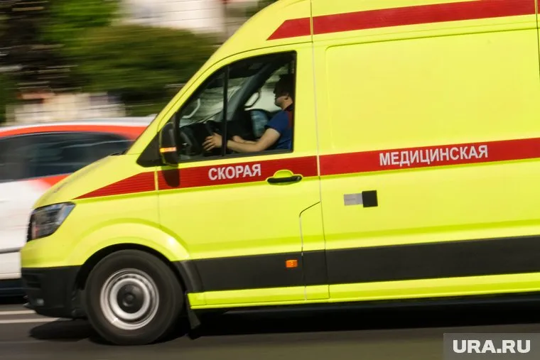 Пострадавший мужчина был доставлен в больницу в тяжелом состоянии