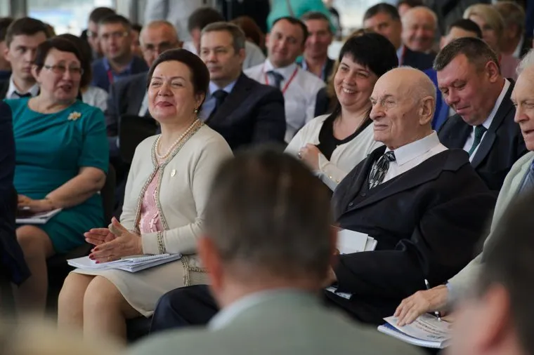 Встреча кандидата в губернаторы СО Евгения Куйвашева с доверенными лицами в Ельцин Центре. Екатеринбург, спектор семен