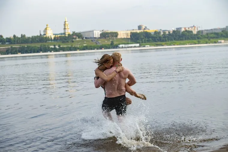 Вечер на реке Кама. Пермь