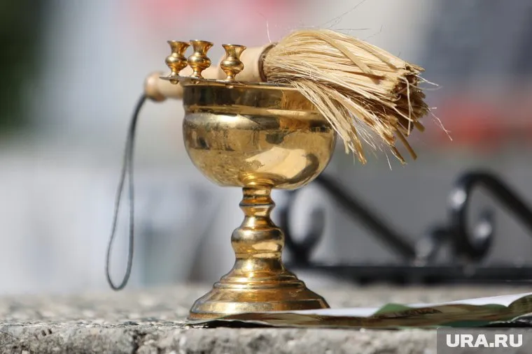 Освещали автоматы бойцов «Ахмата» руками