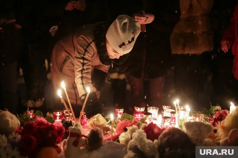 Общенациональный траур объявили в память о жертвах трагедии в Кемерове