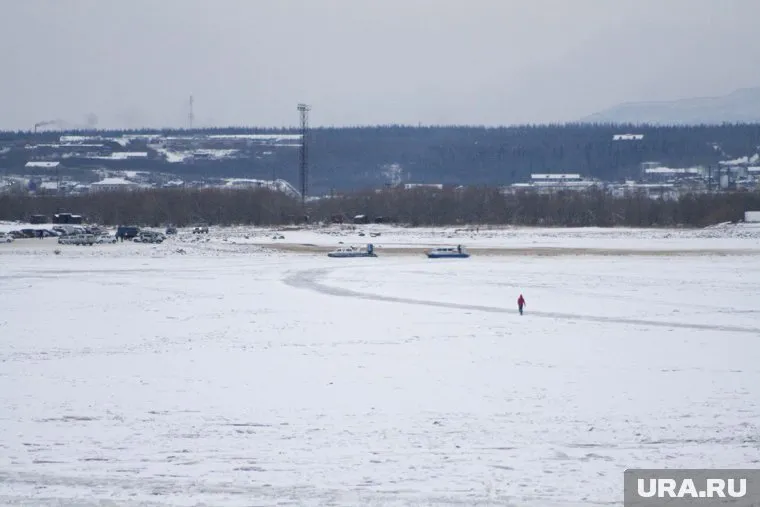 Переправу между Салехардом и Лабытнанги открыли сегодня