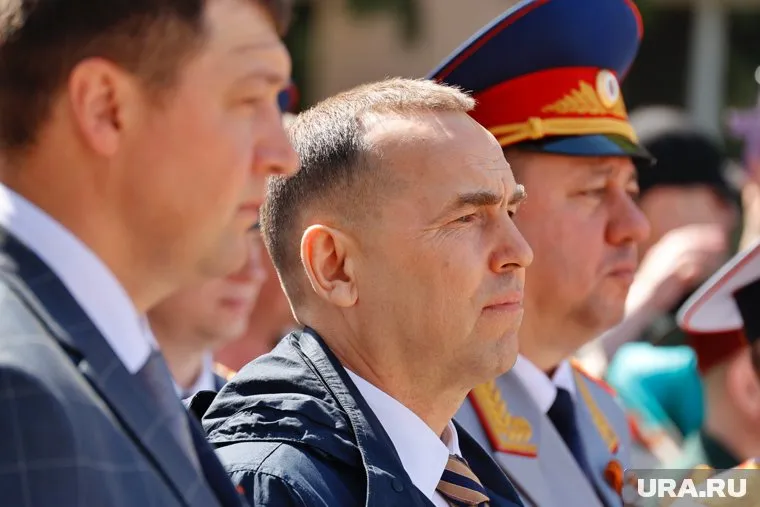 Власти и силовики пришли на празднование Дня Победы