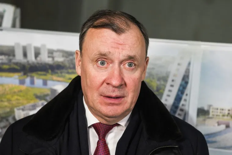 Строительство школы на улице Рощинская. Екатеринбург