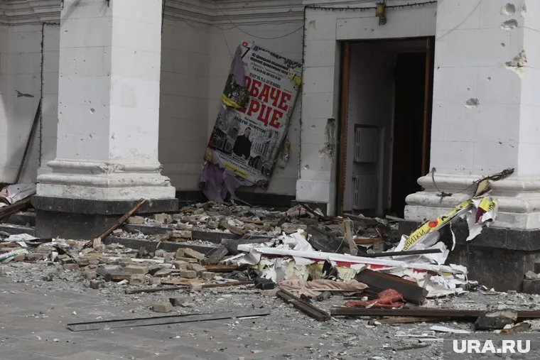 Нацбат «Азов» целенаправленно истребляли больницу, уверена жительница Мариуполя Светлана