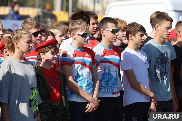 В Кургане готовятся к открытию детской доски почета (архивное фото)