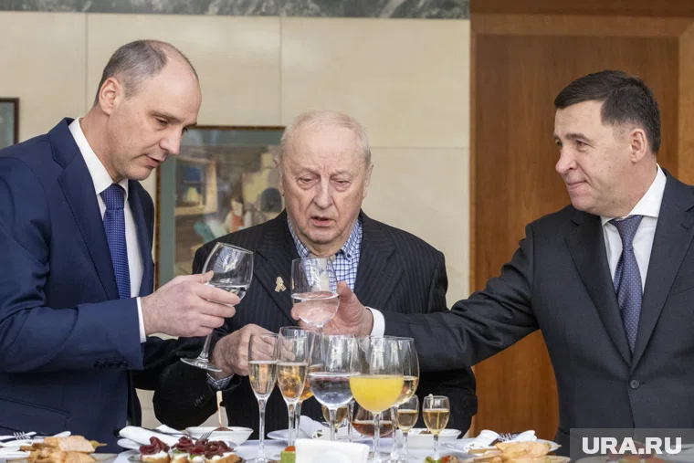 Слово на торжестве дали всем свердловским губернаторам