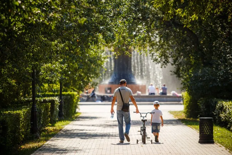 Жара в Екатеринбурге. Фонтан в дендропарке и Плотинка
