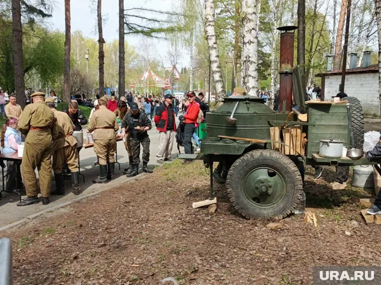 Горожане отмечают День Победы не только в центре города, но и в ЦПКиО