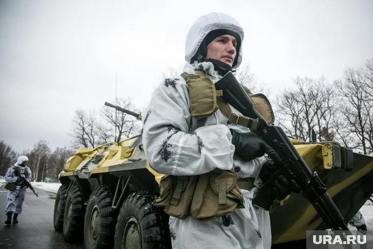 Впервые боевую платформу представили еще в 2015 году на параде Победы