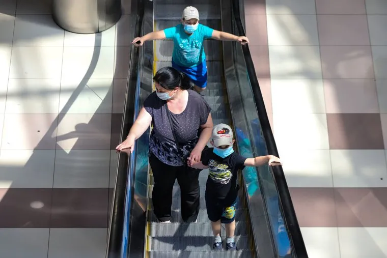 Открытие ТЦ "Пушкинский" после снятия ограничений, связанных с коронавирусом. Курган