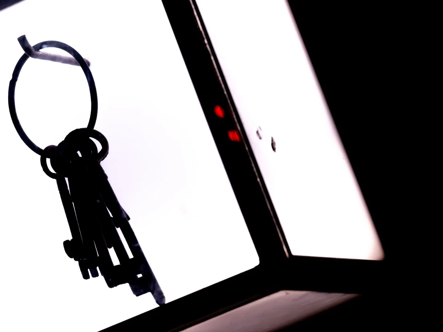 Рэпер Птаха лишился квартиры, за коммуналку которой не платил восемь лет