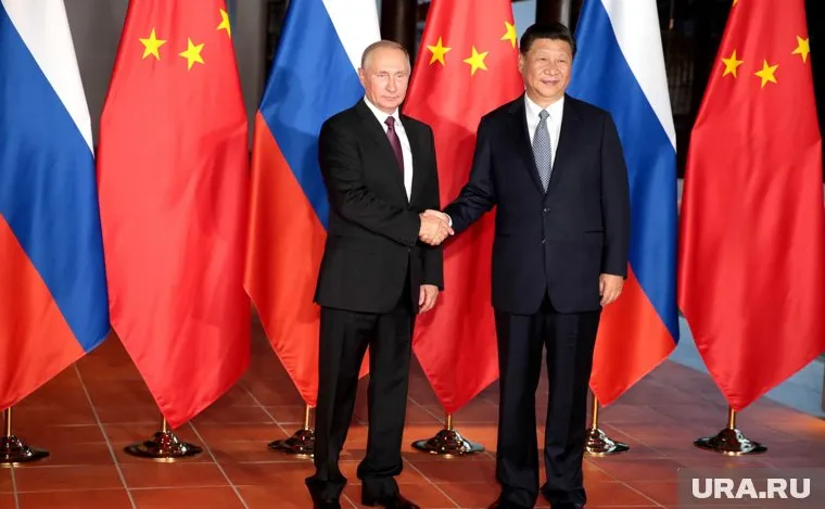 Путин поблагодарил Си Цзиньпина за приглашение в Китай