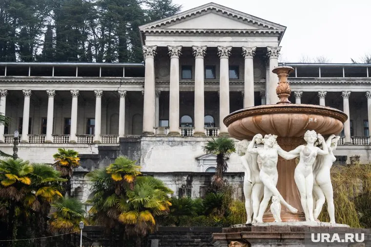 Сочи и Ялта сильно отличаются друг от друга, хоть и являются самыми популярными курортами России