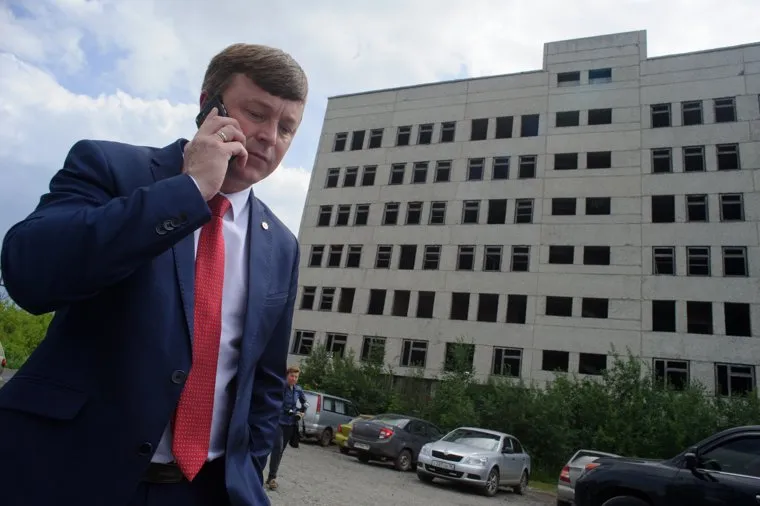 Рабочий визит Евгения Куйвашева в город Артёмовский, артемовский, старков василий, недостроенная больница