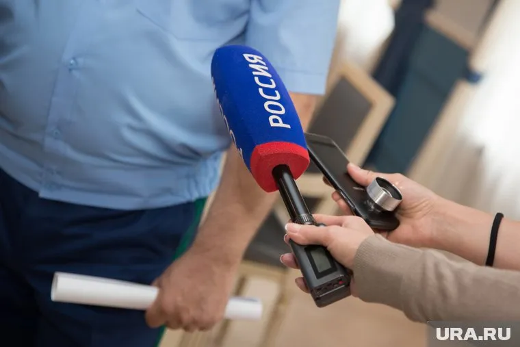 Мэр из Хакасии напал на журналиста телеканала «Россия 24» из-за его вопроса