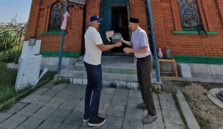 Вице-премьер Татарстана приехал в сгоревшее курганское село раньше, чем планировал. Фото