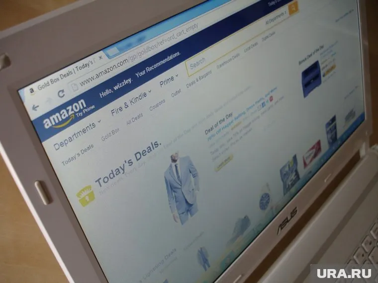 Создатель компании Amazon Джефф Безос теснит конкурентов последние несколько месяцев