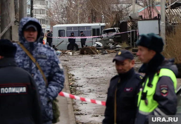 Потеря сознания у пилота могла послужить причиной невозможности отвода самолета от жилых домов