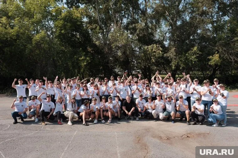 Для волонтеров и горожан перед уборкой устроили сюрприз