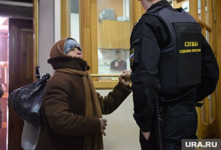 ФССП запретят списывать в счет долга сумму прожиточного минимума