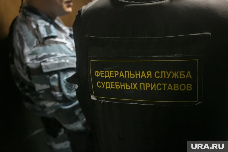 Судебные приставы трижды снимали деньги со счета пенсионерки за уже оплаченную экспертизу