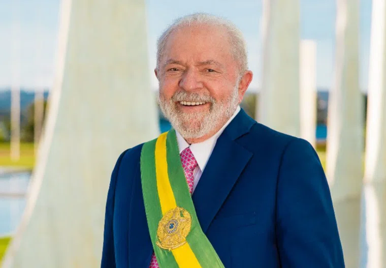 Лула да Силва одобрил идею введения единой валюты для стран БРИКС